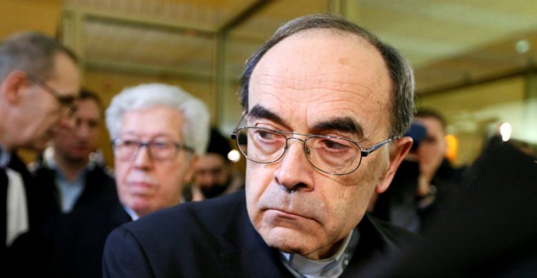Por encubrir abusos sexuales, cardenal francés renunciará
