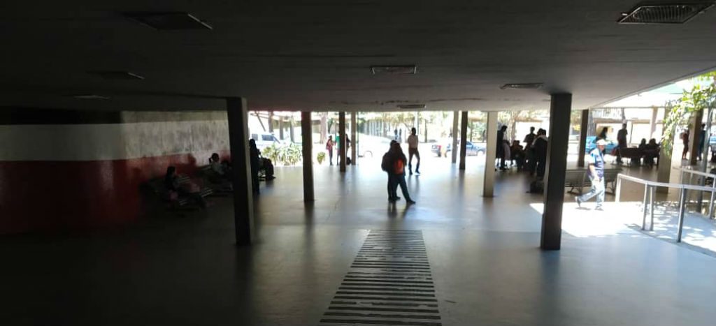 Reportan nuevo apagón en Venezuela; suspende servicio el Metro de Caracas