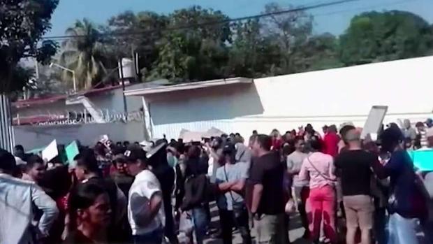 [TLMD - MIA] Aumentan cubanos varados en México