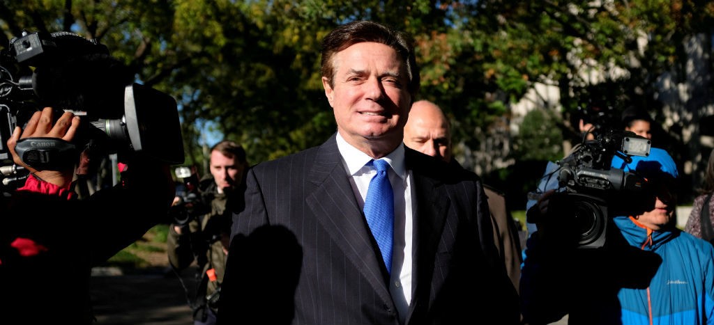 Sentencian a Paul Manafort, ex jefe de campaña de Trump, a 3 años y 11 meses de cárcel por fraude