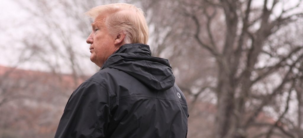 Trump intenta conseguir 8.6 mmdd para muro fronterizo; demócratas anticipan negativa