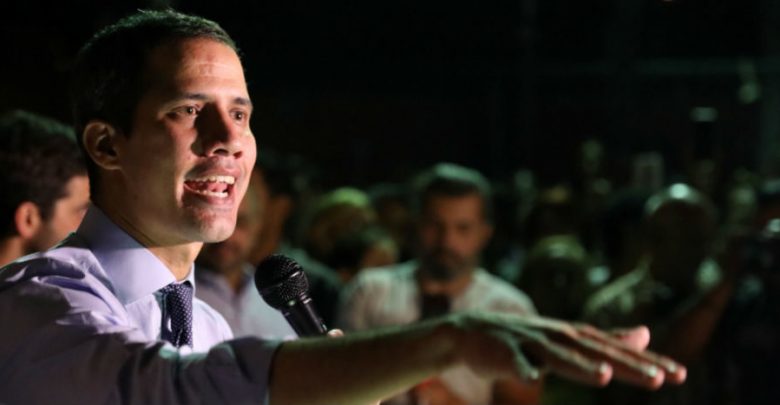 Asamblea Constituyente quita inmunidad a Guaidó; “Fuerzas Armadas tienen una decisión que tomar”, dice el opositor