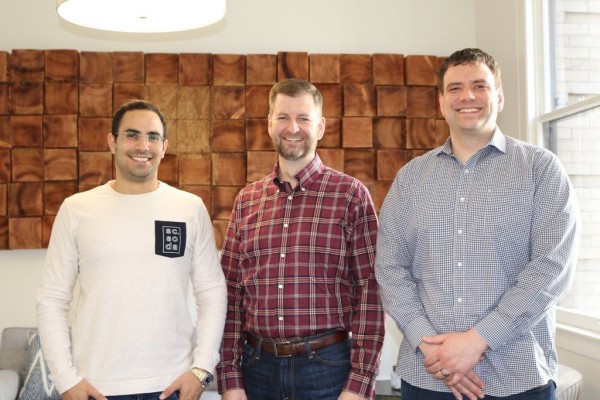 Spotinst, la startup que permite a las empresas comprar y administrar el exceso de capacidad en la nube, adquiere StratCloud