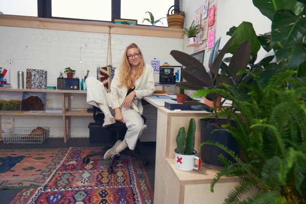 Experto Verificado Diseñador de Marca: Lake Buckley