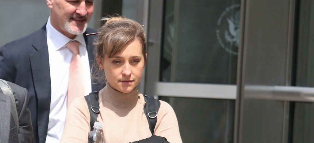 La actriz Allison Mack se declara culpable de crimen organizado en caso NXIVM
