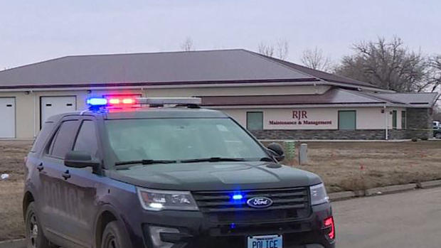 Misterio: hallan varios cuerpos en un local comercial