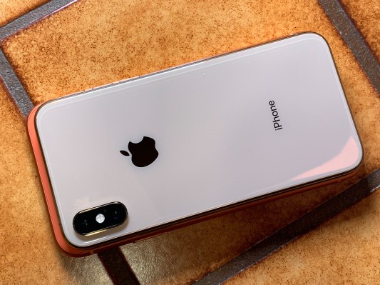 Los iPhones futuros podrían incluir carga inalámbrica bidireccional y baterías más grandes