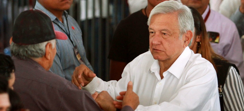 No hay “terrorismo fiscal”, asegura AMLO; destaca fortalecimiento del peso