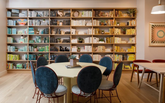 The Wing Poaches, el director de comunicaciones de Snap.