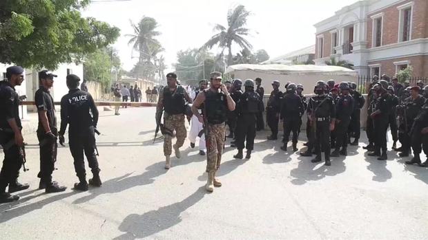 [TLMD - LV] Atentados en un bazar y un consulado chino causan decenas de muertos en Pakistán