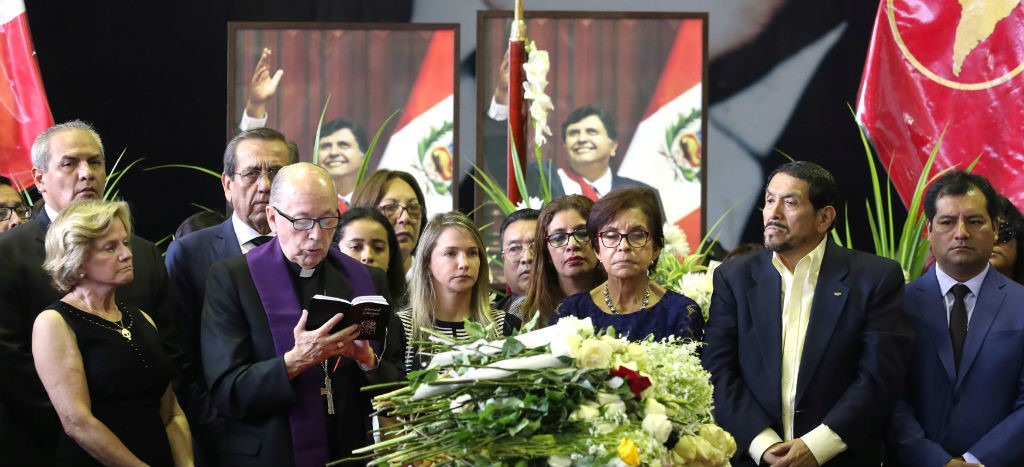 “Dejo mi cadáver como muestra de desprecio a mis adversarios”: carta póstuma de Alan García, leída por su hija | Video