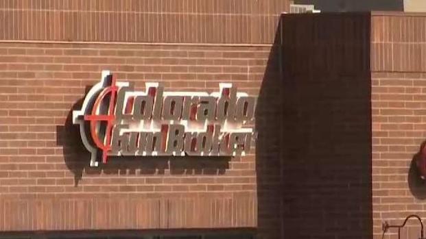 [TLMD - Denver] Sospechosa Sol Pais compró arma en esta tienda de Littleton