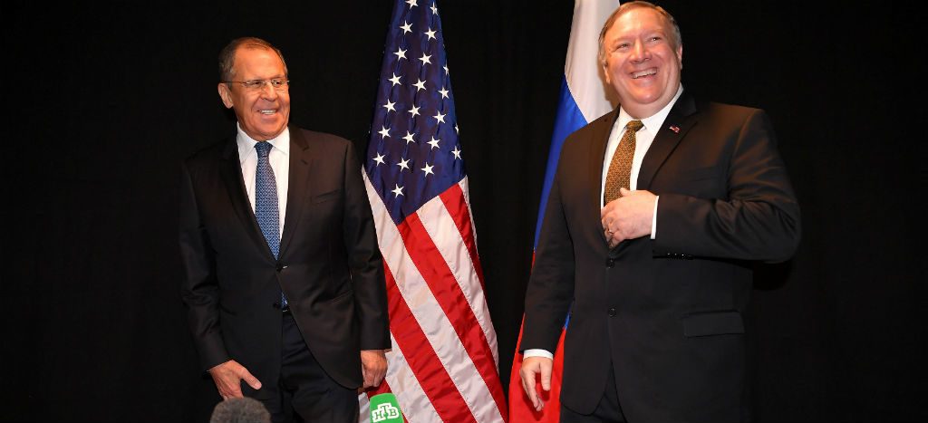 Sería catastrófica intervención militar en Venezuela: Rusia; Maduro aún manda, pero no puede gobernar: Pompeo