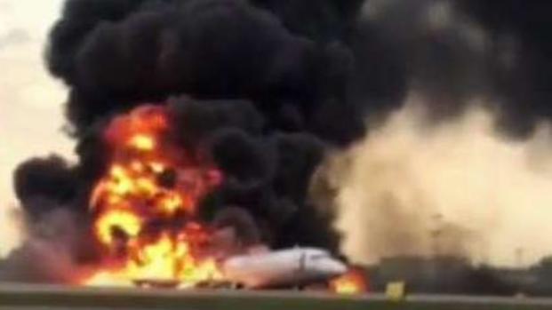 Investigan causas de la tragedia aérea en Moscú