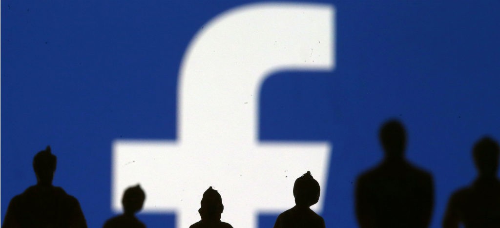 Facebook restringe transmisiones en vivo