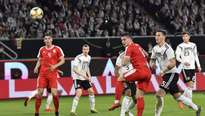 Así fue el gol de Luka Jovic en el Serbia - Alemania