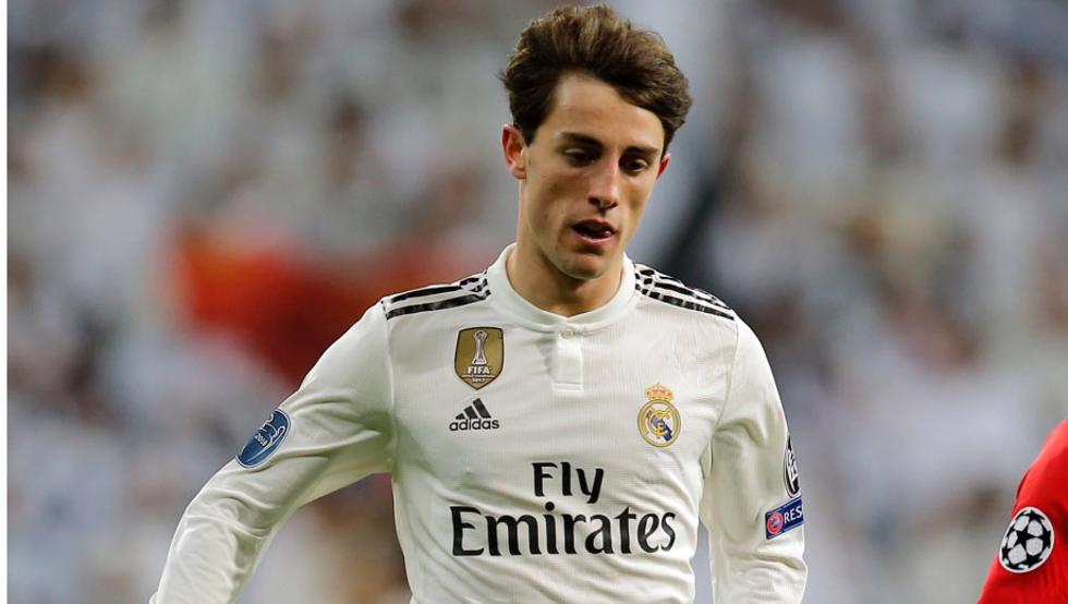 Álvaro Odriozola como jugador de la Real Sociedad y del Real Madrid