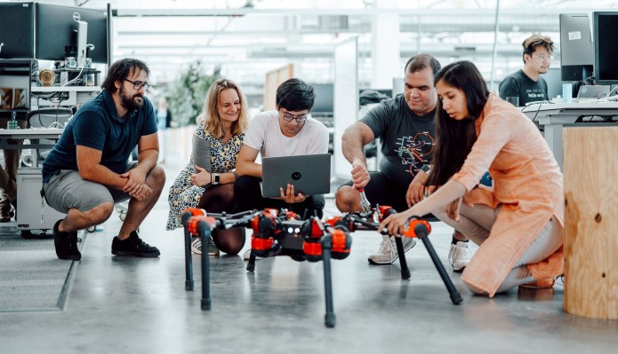 ¿Por qué Facebook está haciendo investigación robótica?