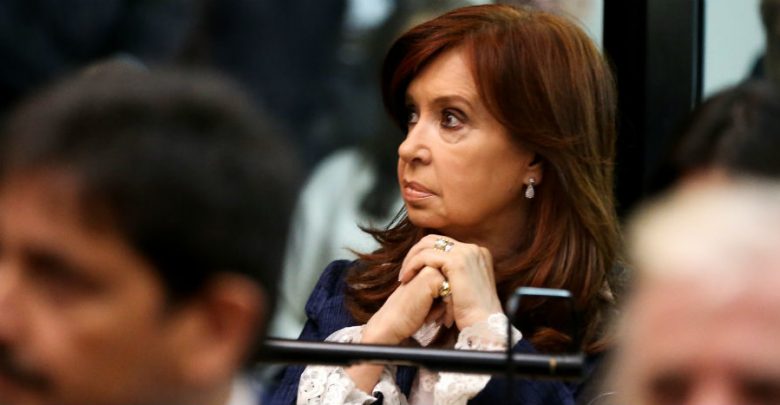 Argentina: Cristina Fernández, acusada de defraudar al Estado y lavar dinero