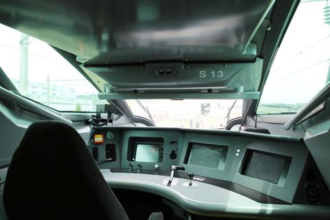 japonés alfa x tren de cabina