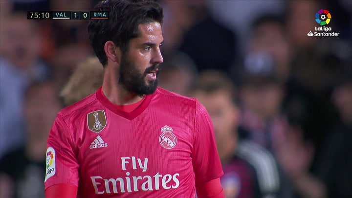 LaLiga: Valencia - Real Madrid. Marcelo vio tarjeta amarilla por simular una falta