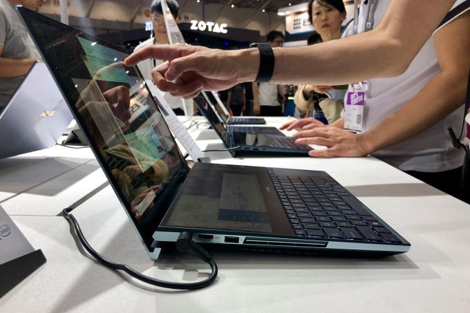 La pantalla doble ASUS ZenBook Pro Duo