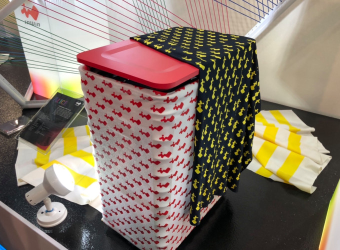 Algunas de las fundas de tela de InWin para su funda Alice PC.