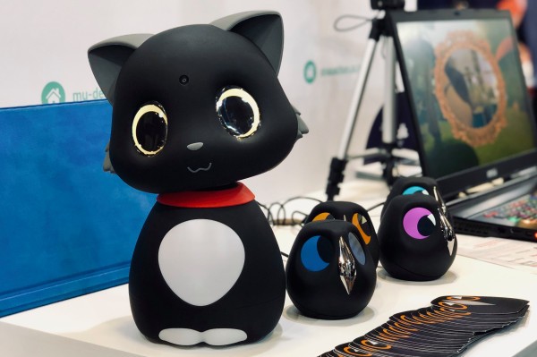 Matebot de Ekasbo puede ser el robot gato más lindo que se haya creado