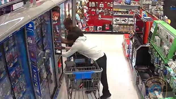 [TLMD - Houston] Policía: se roban más de $2,300 en video juegos de un Walmart