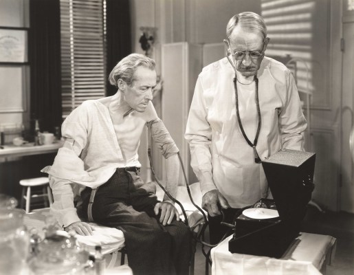 Flume Health es un administrador de seguros que reduce los costos mediante la preaprobación de precios y el pago a pedido.