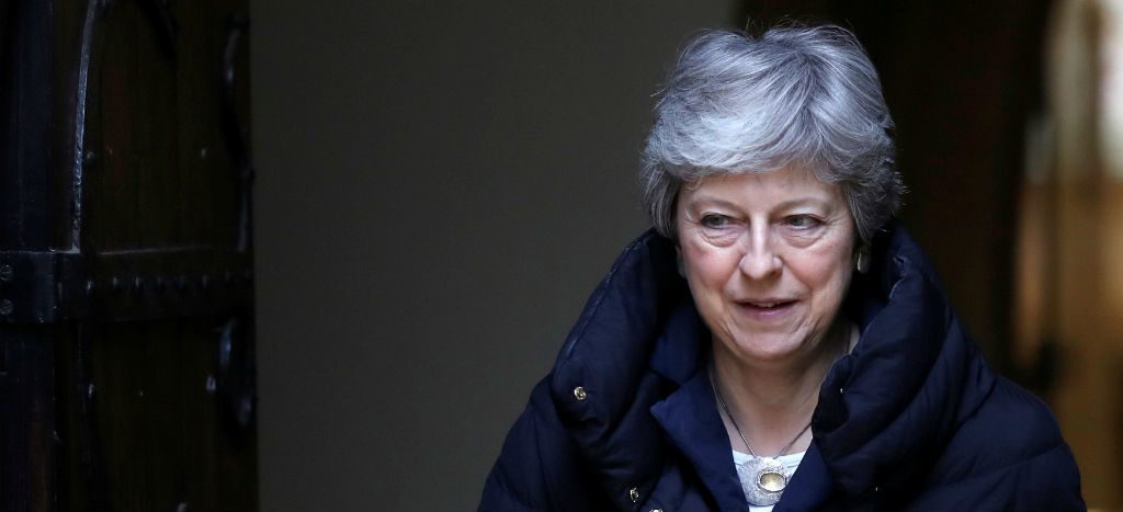 May analiza convocar a un segundo referéndum sobre el Brexit