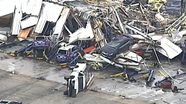 [TLMD - LV] Desde el aire: tornados dejan devastación total a su paso por Missouri