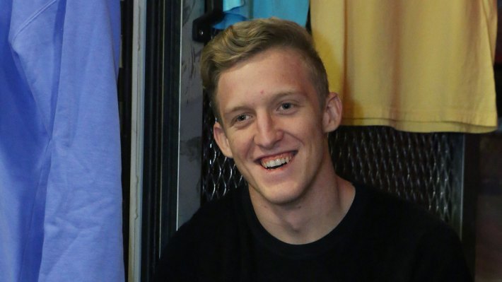 Pro gamer Tfue entabla una demanda en contra de esports org por un contrato "sumamente opresivo"