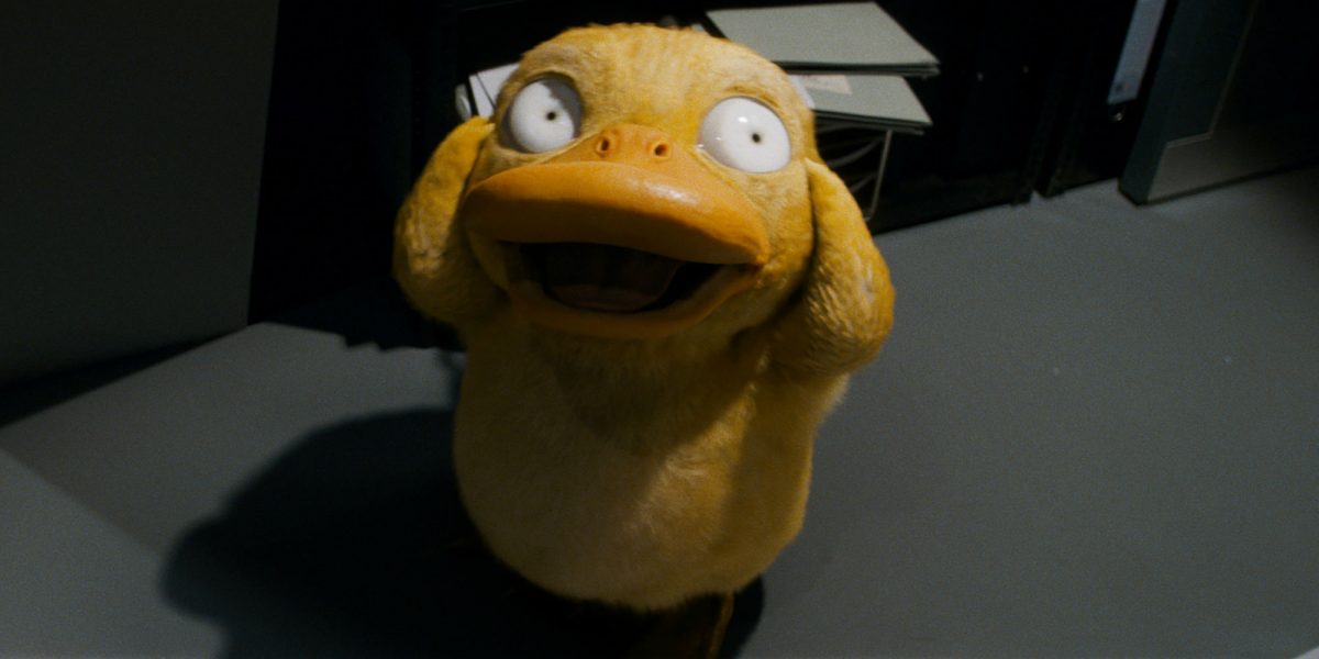 Psyduck quiere un masaje de pies en el nuevo spot de TV del detective Pikachu