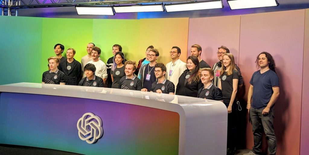 Una IA Supera a los mejores humanos en un videojuego moderno gracias al poder del trabajo en equipo