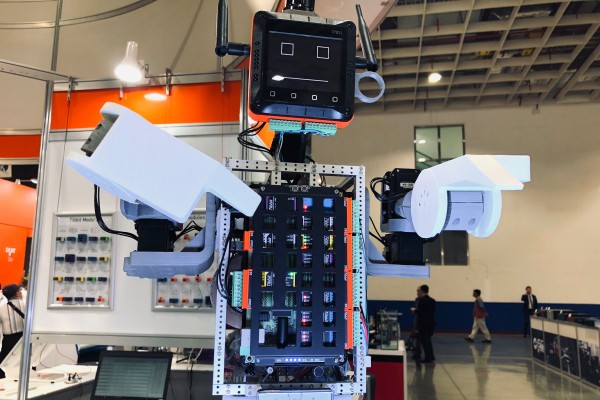 Los Tibbits son coloridos módulos preprogramados para construir dispositivos IoT.