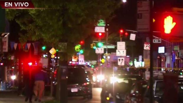 [TLMD - NY] NYPD: Oficial balea a mujer armada en Queens