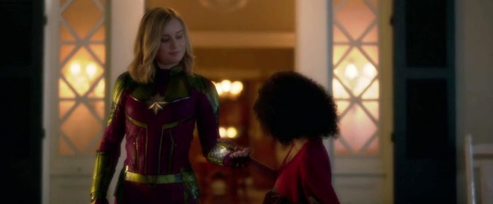 Capitán-Marvel-Green-Red