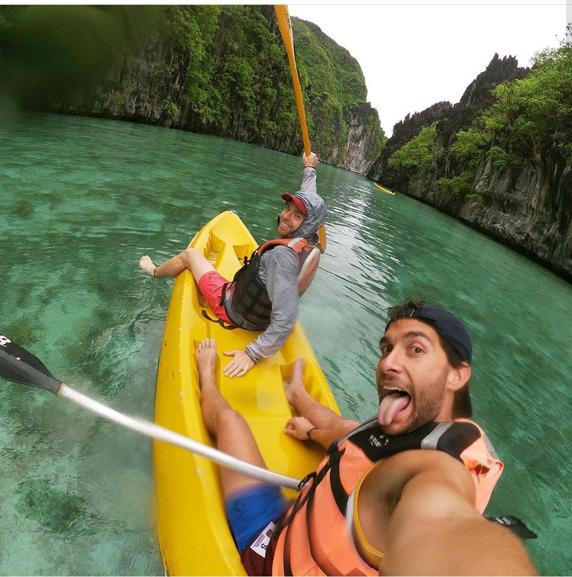 Illarramendi practica el piragüismo en Filipinas junto a Ruiz de Ocenda