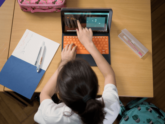 Kano, el inicio de hardware y codificación enfocado en los niños, firma con Microsoft, lanza Kano PC de $ 300