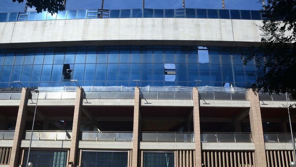 Trabajos de derribo del estadio Vicente Calderón. Trabajos de derribo del estadio Vicente Calderón.