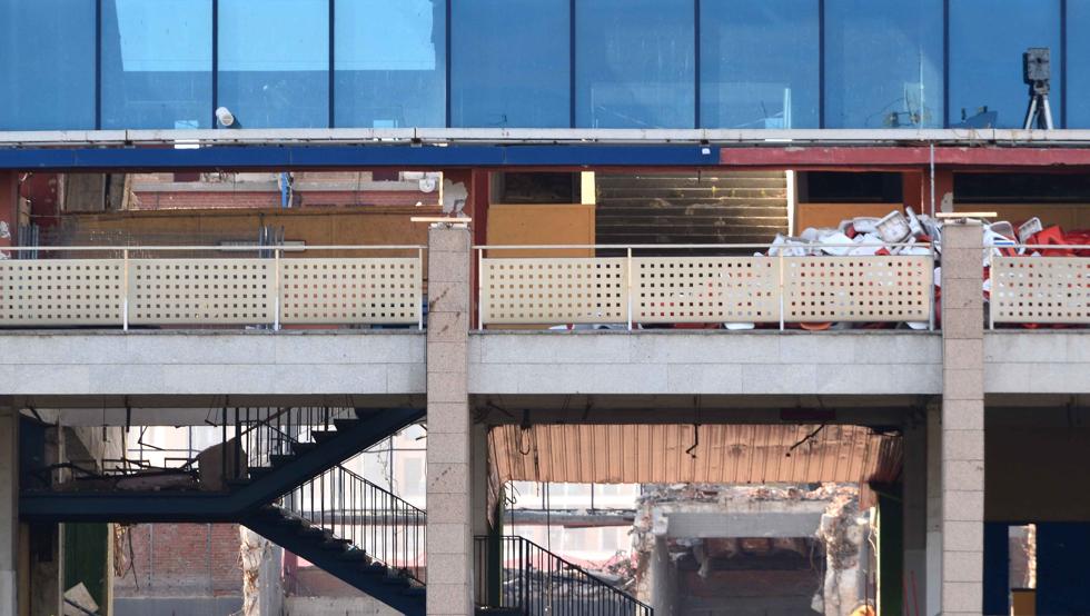 Trabajos de derribo del estadio Vicente Calderón.