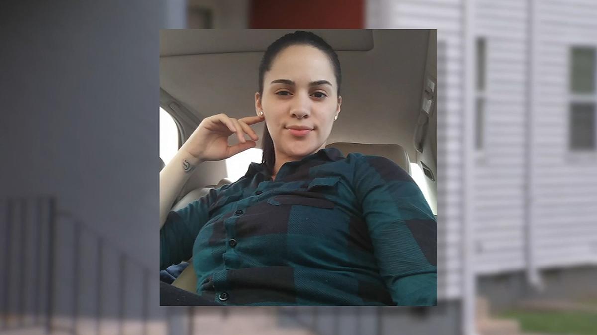 Policía: melliza acuchilla a muerte a su hermana