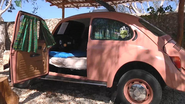 [TLMD - LV] Por dentro: el hotel donde los huéspedes duermen en autos