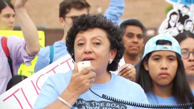 [TLMD - NY] Arrecia clamor de licencias para todos en Nueva York