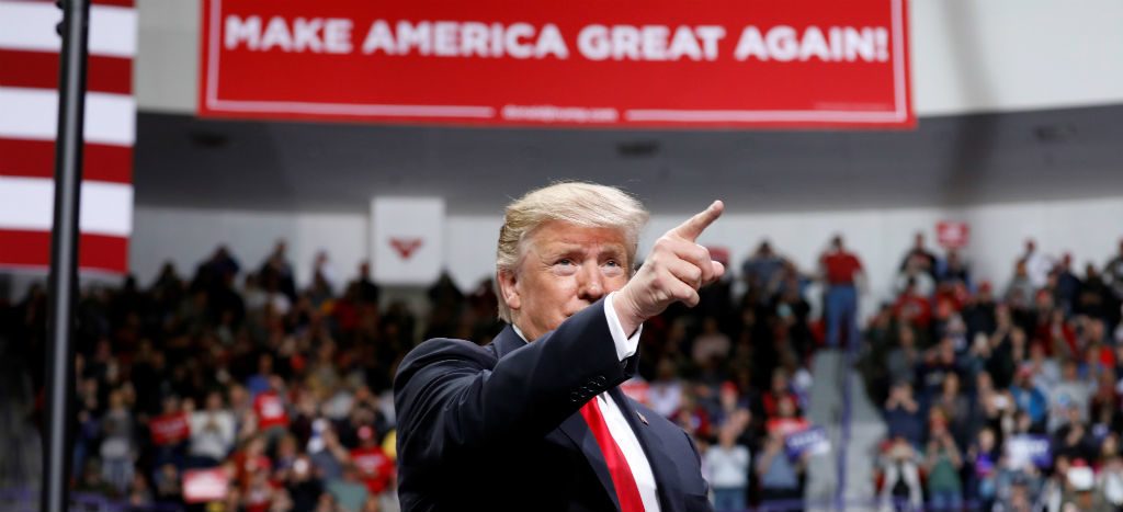 Aspirantes demócratas a la presidencia de EU responden a amenaza de Trump sobre deportaciones masivas