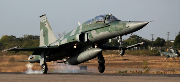 Detiene España a militar brasileño de la flota de Bolsonaro con un cargamento de drogas