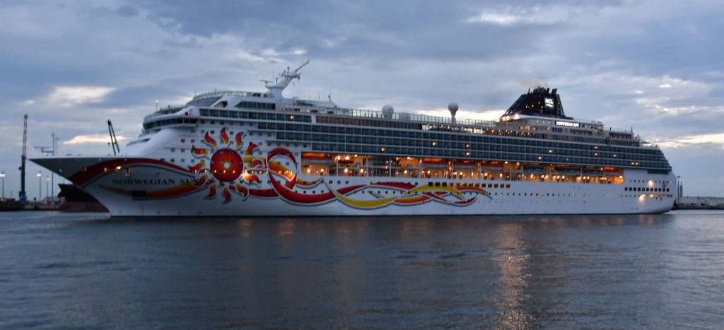 Frena EU 800 mil reservaciones en Cuba