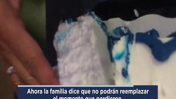 [TLMD - LV] Walmart decepciona a familia con un pastel de graduación falso