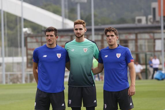 Vivian, Ezkieta y Larrazabal,en su primer día de la pretemporada
